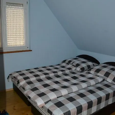 Nanas Szallas Holiday home Hajdunanas