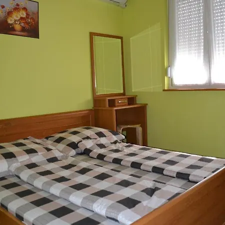 Holiday home Nanas Szallas